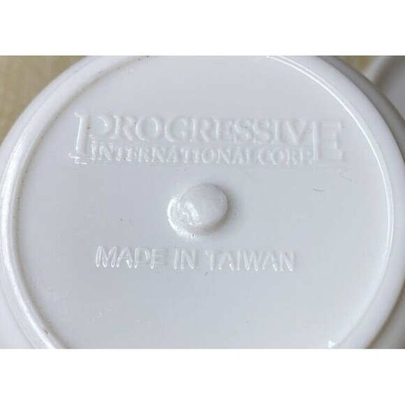 Progressive International Corp Batter Pour/Gravy Pour Universal Cup Many Uses - Picture 7 of 7
